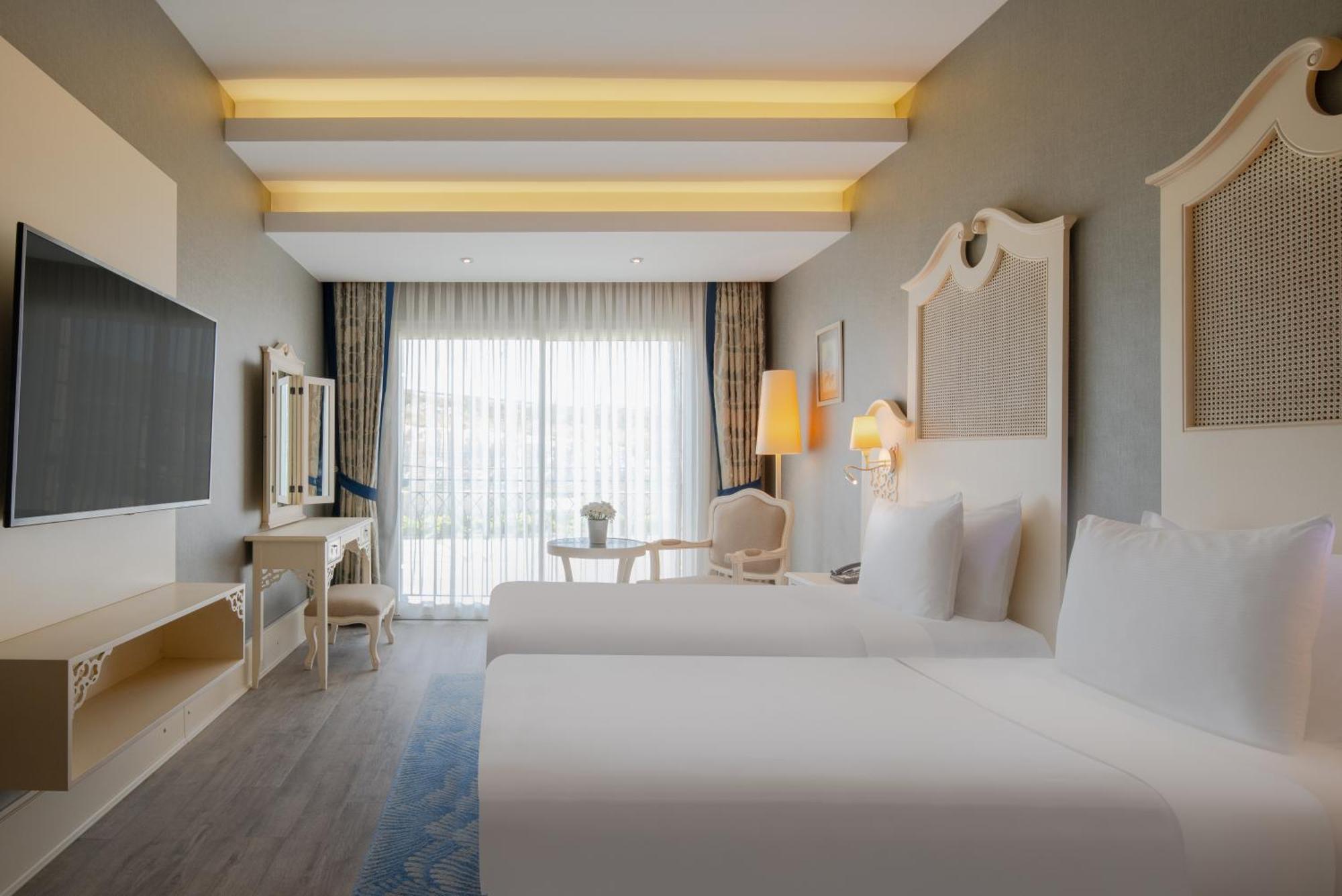 Dolce By Wyndham Cesme Alacatı Bagian luar foto
