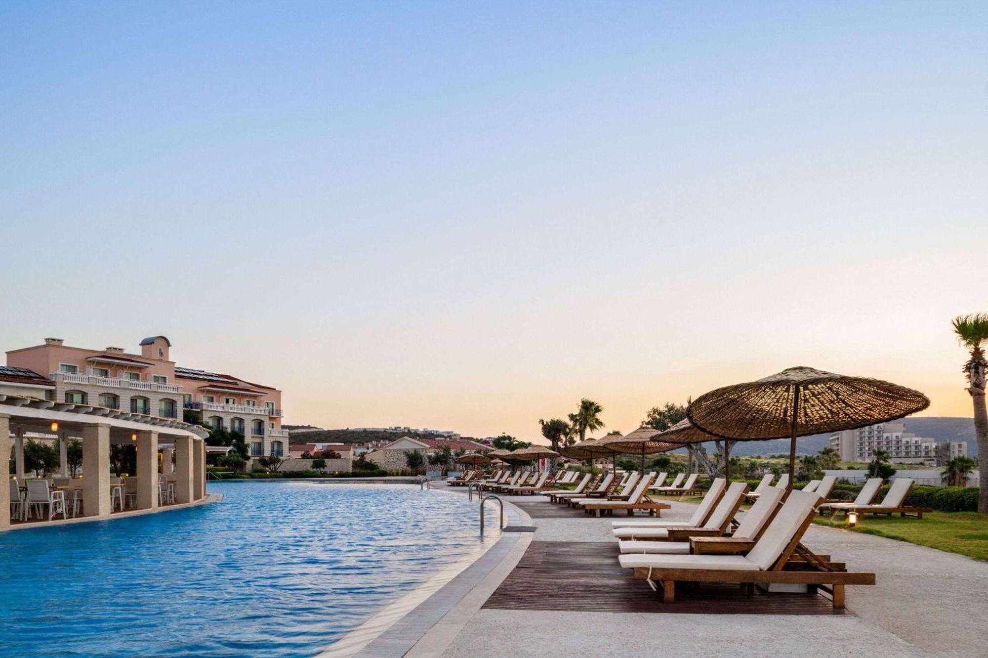 Dolce By Wyndham Cesme Alacatı Bagian luar foto