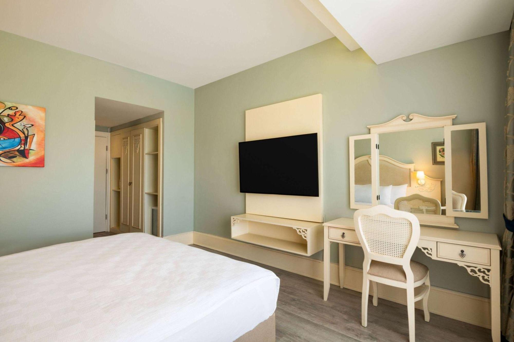 Dolce By Wyndham Cesme Alacatı Bagian luar foto